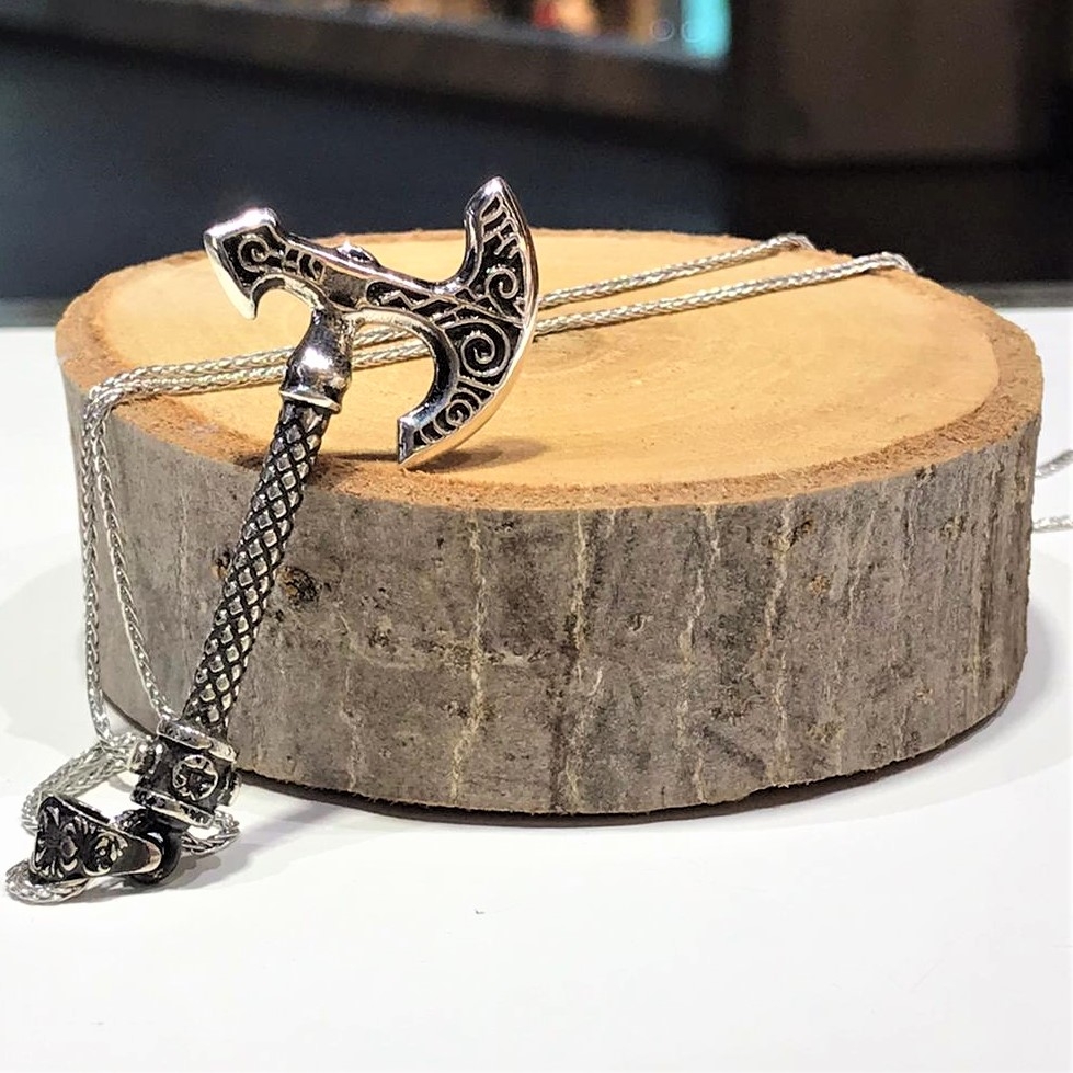 Balta Figürü Erkek Gümüş Kolye MY102069