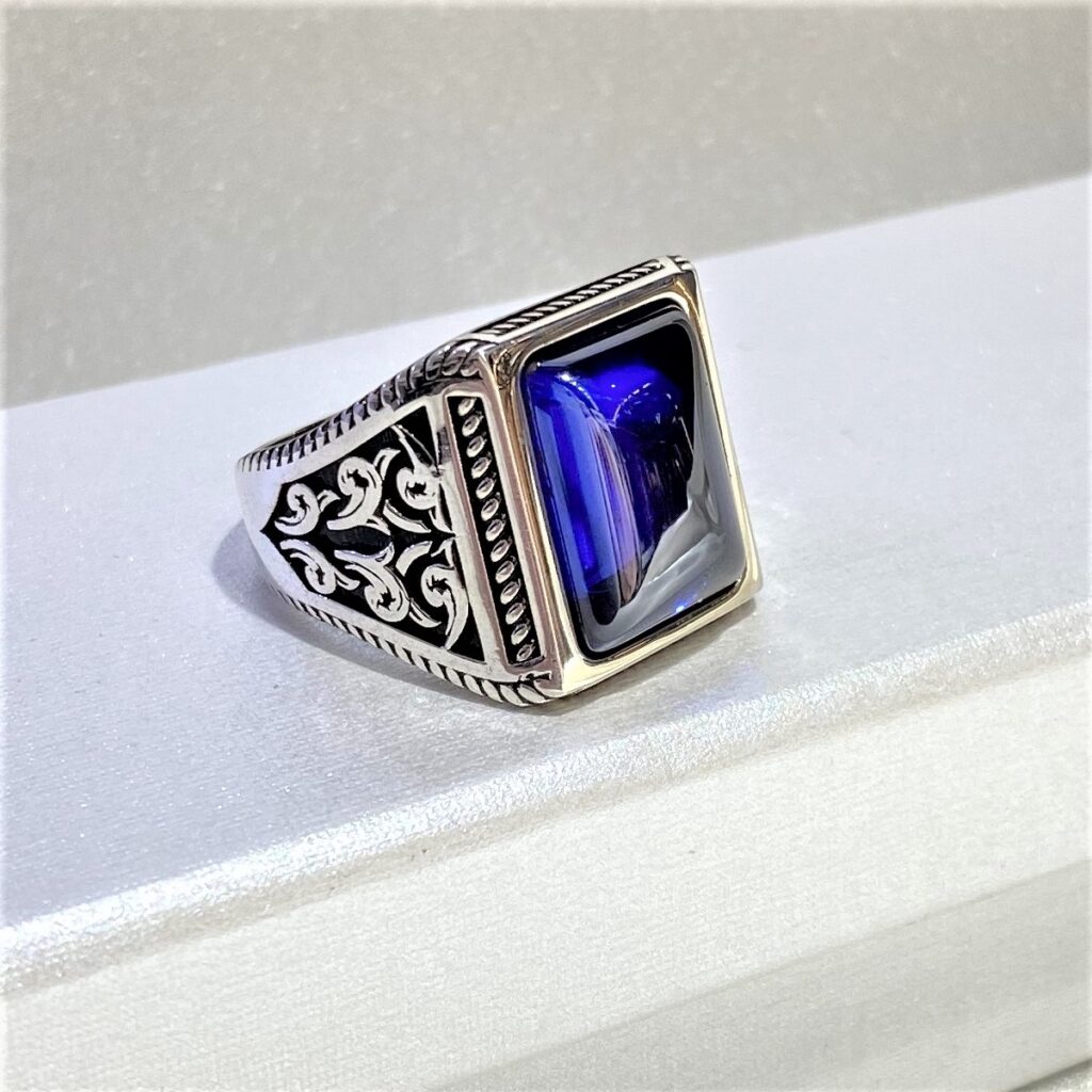 Lacivert Kapüşon Taşlı Erkek Gümüş Yüzük MY102437