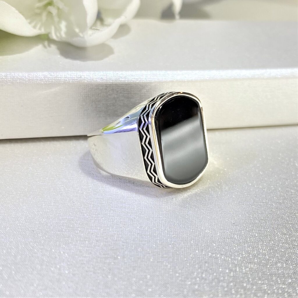 Oniks Taşlı Erkek Gümüş Yüzük MY102477