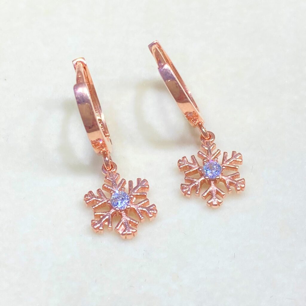 Sallantılı Kartanesi Gümüş Küpe MY102549