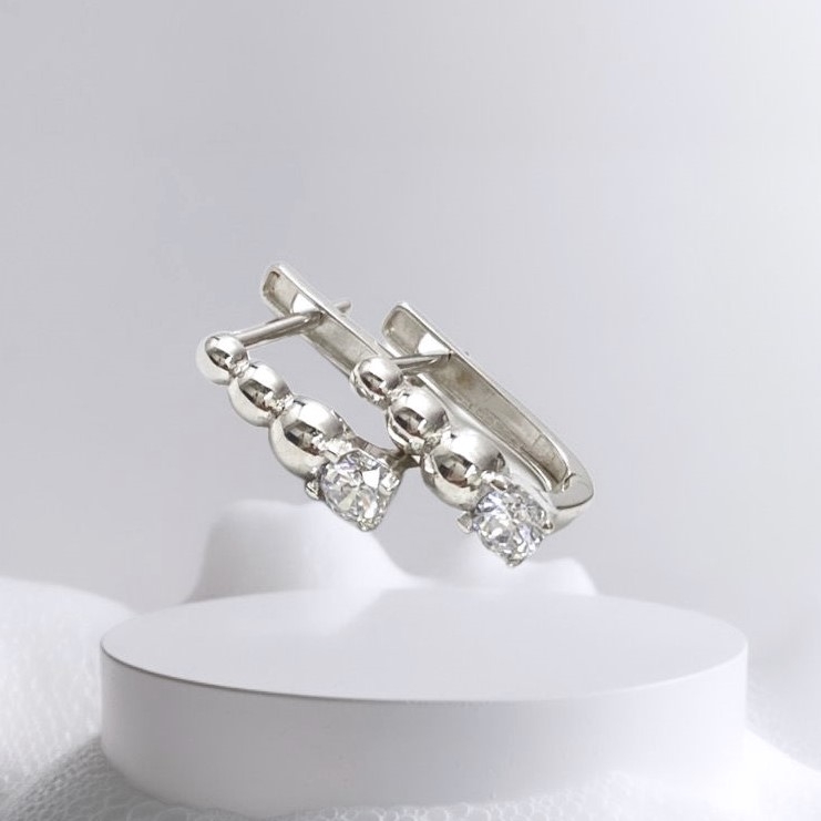 Zirkon Taşlı Gümüş Küpe MY102136